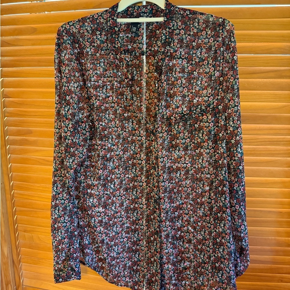 KUT Long sleeved XL blouse w rollup sleeves